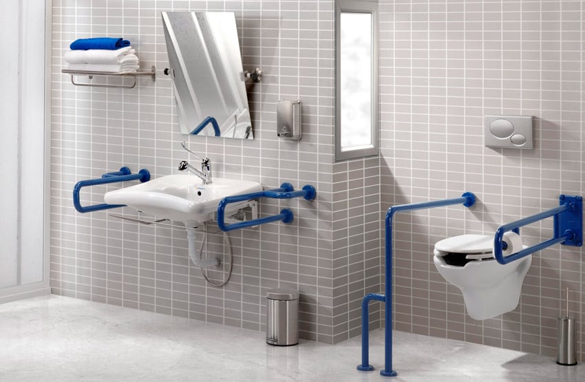 baño adaptado para discapacitados